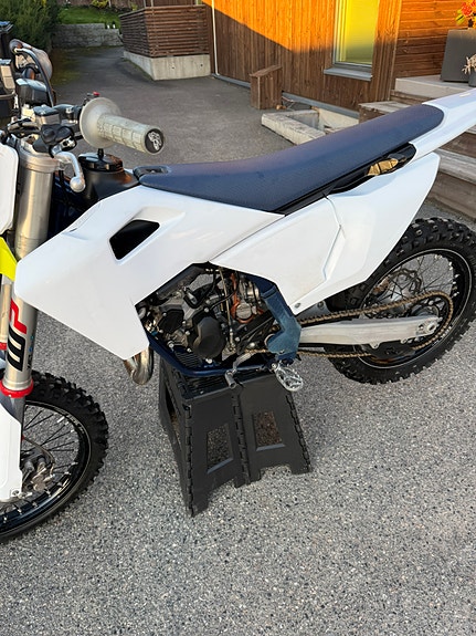 Husqvarna TC 85 7 of 8