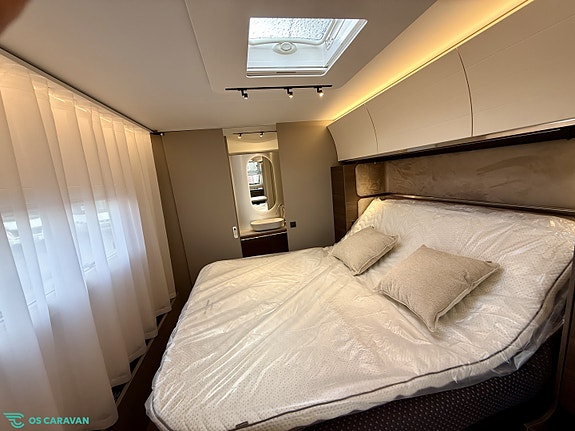 Adria ALPINA 663 HT 23 of 30