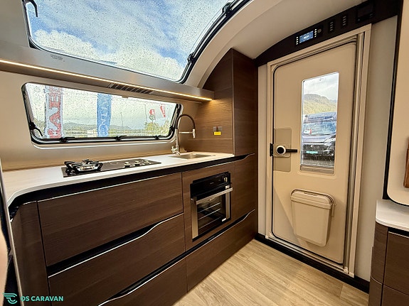 Adria ALPINA 663 HT 30 of 30