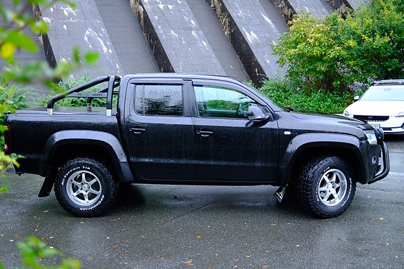 Volkswagen Amarok 2 of 17