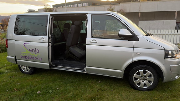 Volkswagen Caravelle 11 of 30