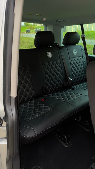 Volkswagen Caravelle 29 of 30