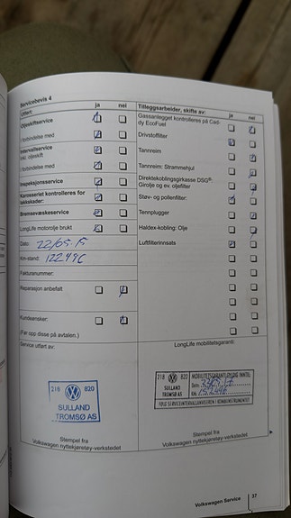 Volkswagen Caravelle 22 of 30