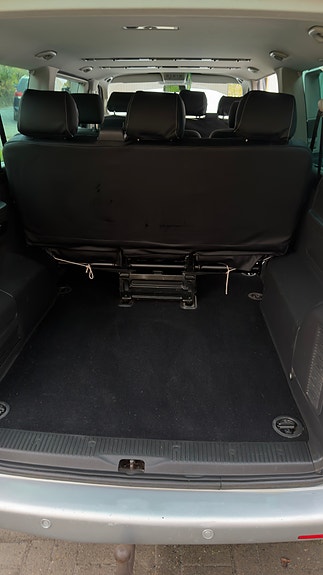Volkswagen Caravelle 25 of 30