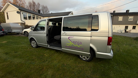 Volkswagen Caravelle 7 of 30