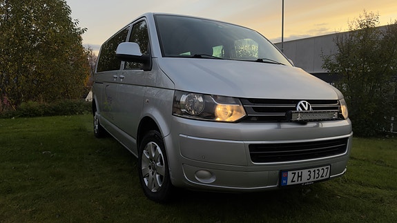Volkswagen Caravelle 14 of 30