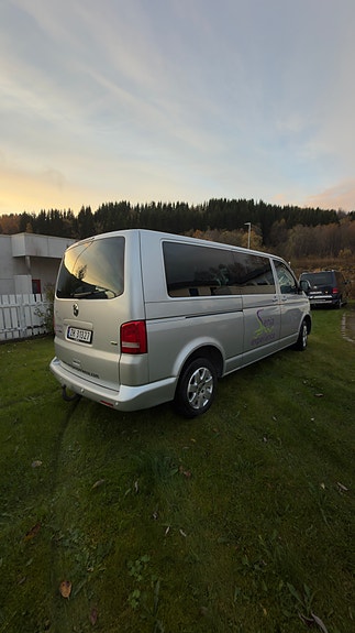 Volkswagen Caravelle 12 of 30
