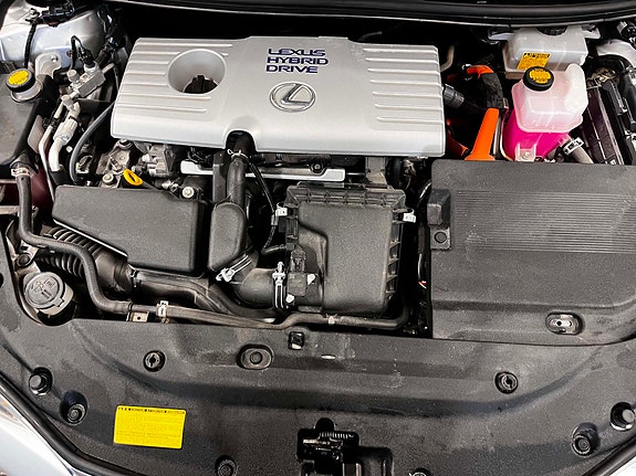 Lexus CT200h 5 of 9