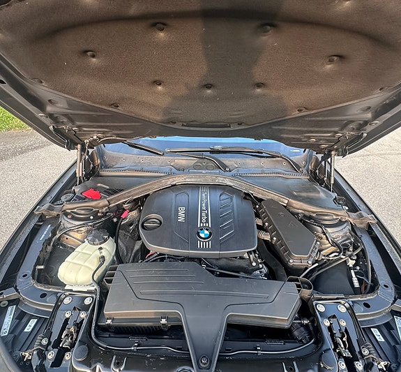 BMW 320d 13 of 19