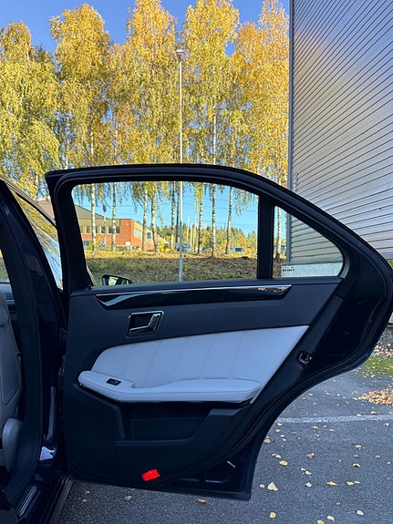 Mercedes-Benz E220 d 22 of 23