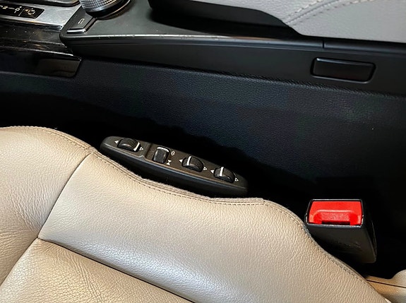 Mercedes-Benz E220 d 16 of 23
