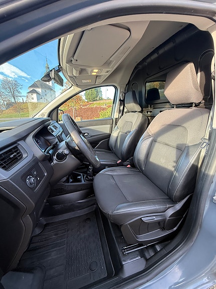 Renault Express 28 of 30