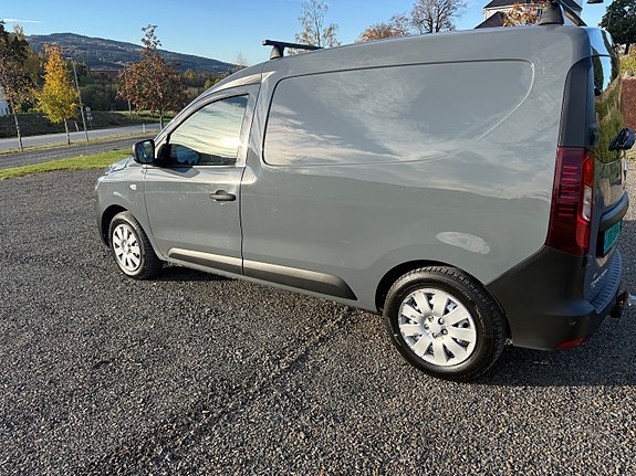 Renault Express 10 of 30