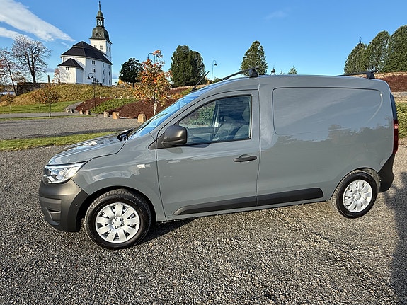 Renault Express 12 of 30