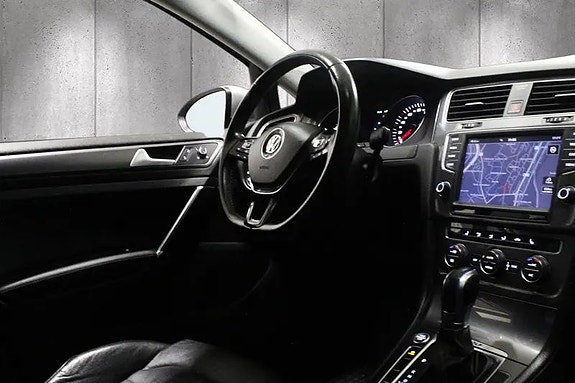 Volkswagen e-Golf VII 26 of 26