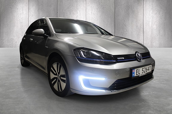 Volkswagen e-Golf VII 5 of 26
