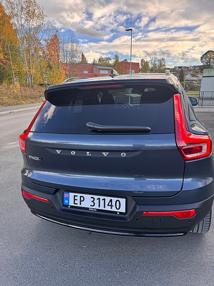 Volvo EX40 5 of 30