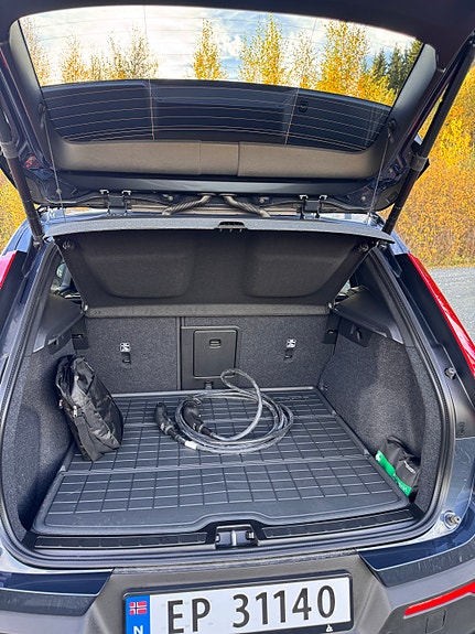 Volvo EX40 12 of 30