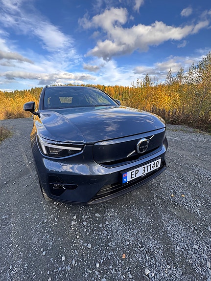 Volvo EX40 6 of 30