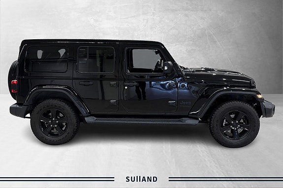 Jeep Wrangler Unlimited 6 of 17