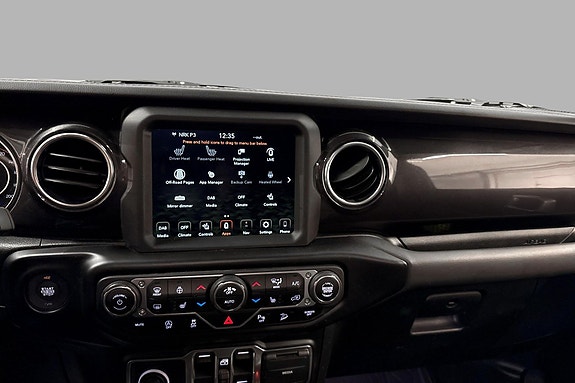 Jeep Wrangler Unlimited 12 of 17