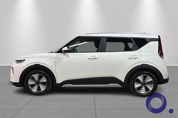 Kia e-Soul 2 of 27