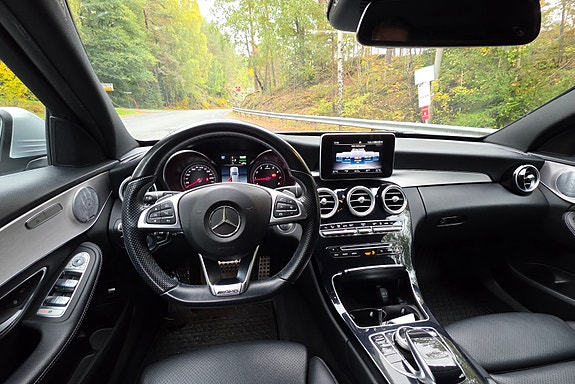 Mercedes-Benz C350 e 6 of 10