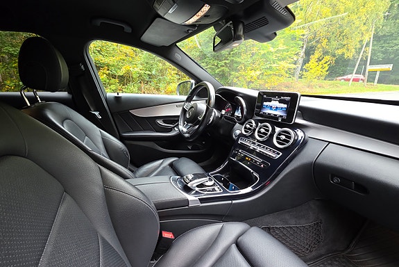 Mercedes-Benz C350 e 8 of 10