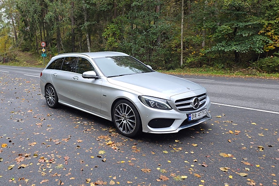 Mercedes-Benz C350 e 2 of 10