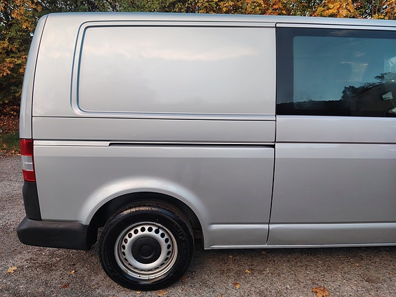 Volkswagen Transporter 25 of 30
