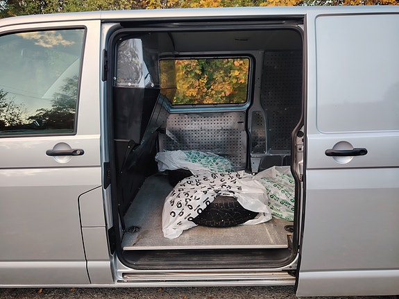 Volkswagen Transporter 12 of 30