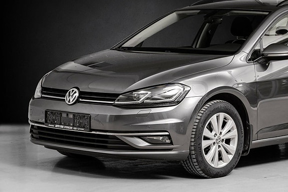 Volkswagen Golf VII 2 of 27