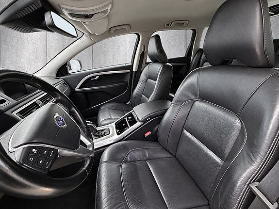 Volvo XC70 10 of 30