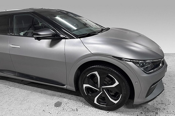 Kia EV6 14 of 16