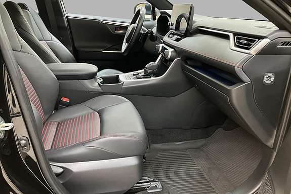Toyota RAV4 15 of 21