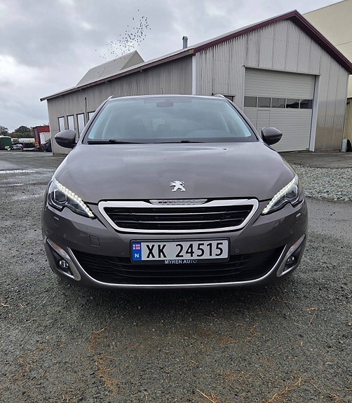 Peugeot 308 SW 2 of 30