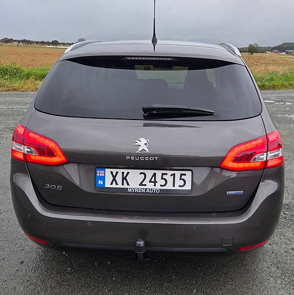 Peugeot 308 SW 10 of 30