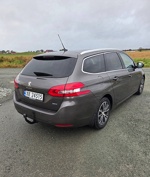 Peugeot 308 SW 6 of 30