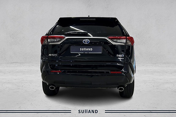 Toyota RAV4 9 of 23