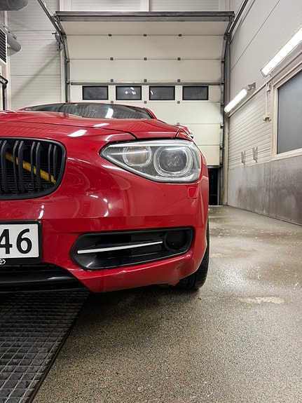 BMW 118i 25 of 28