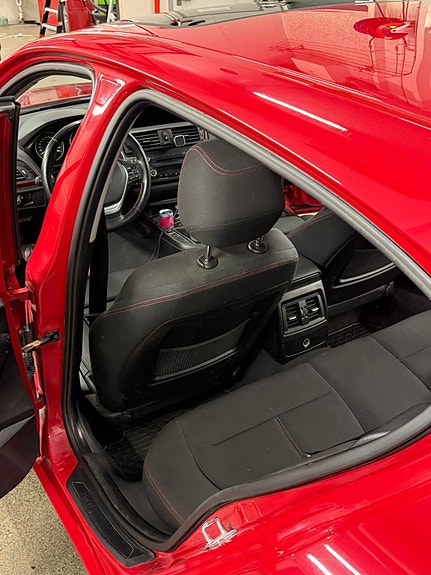 BMW 118i 10 of 28