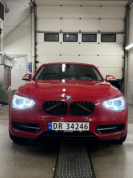 BMW 118i 5 of 28