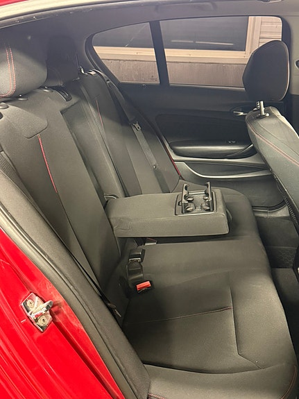 BMW 118i 12 of 28
