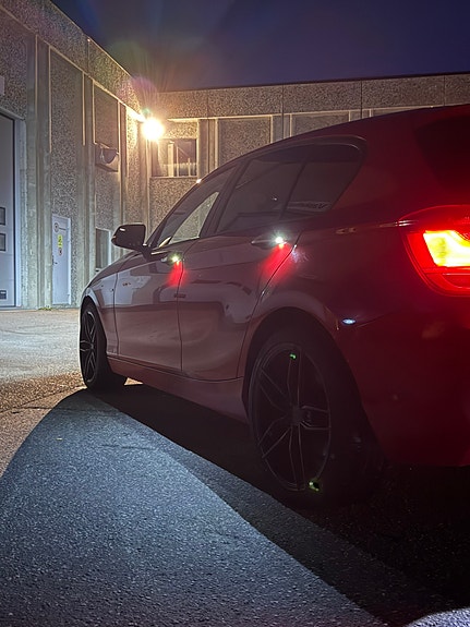 BMW 118i 9 of 28