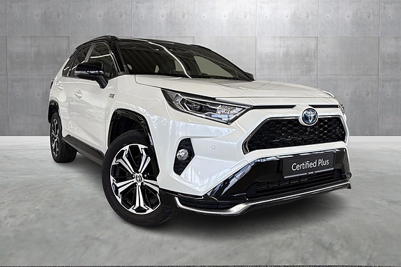 Toyota RAV4 7 of 21