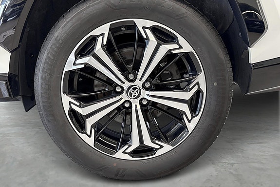 Toyota RAV4 19 of 21