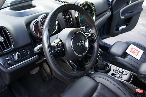 MINI Countryman Cooper SE 12 of 19