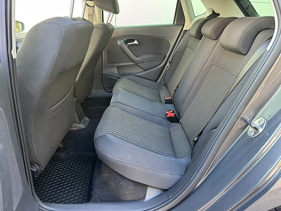 Volkswagen Polo 19 of 26