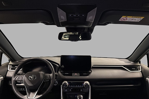 Toyota RAV4 9 of 24
