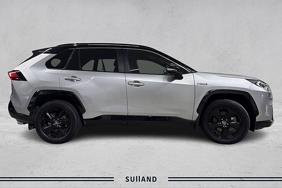 Toyota RAV4 6 of 23